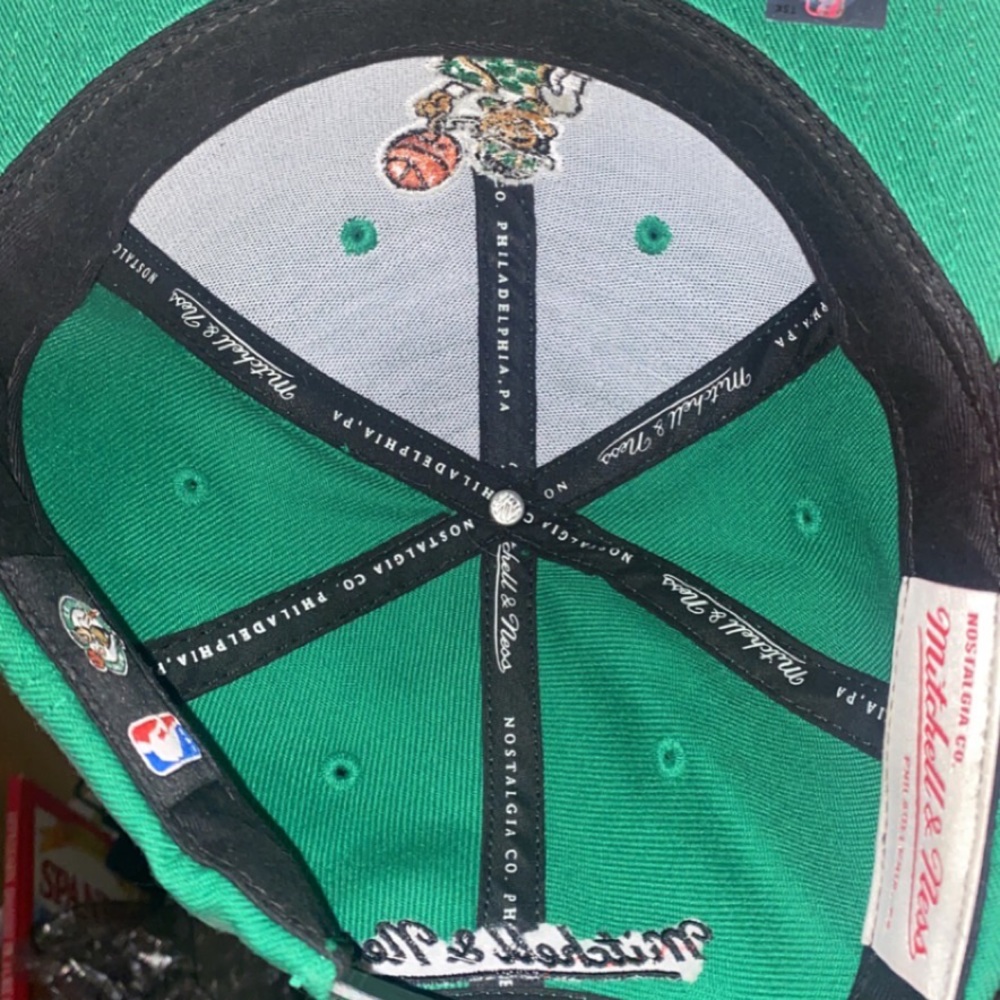Celtics hat Mitchell & Ness used like new